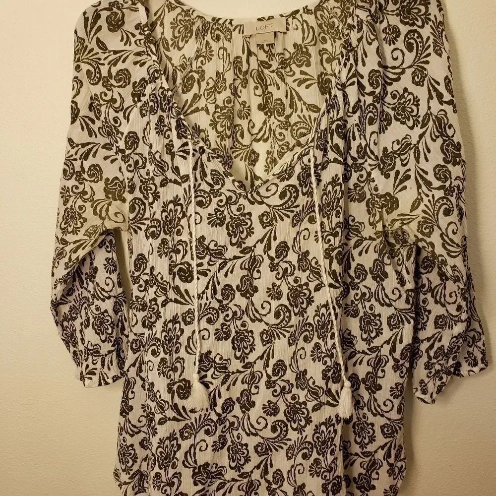 Ann Taylor Loft blouses - Picture 7 of 7